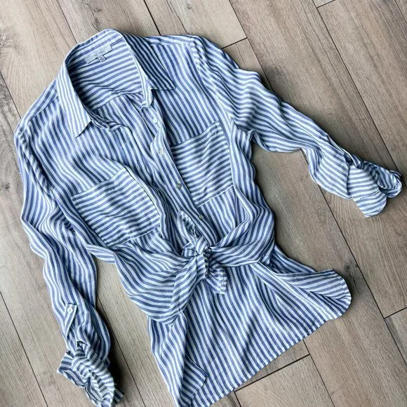 THE MONICA BLUE BUTTON UP BLOUSE - Picture 6 of 8